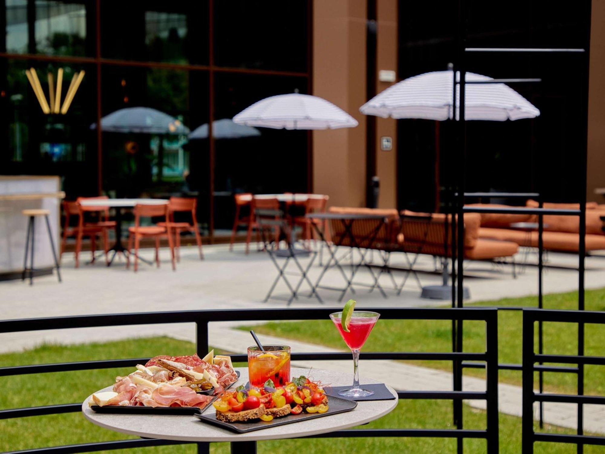 Tribe Milano Malpensa Hotel Vizzola Ticino Exterior foto